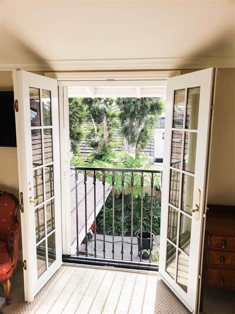 one screen for dual french doors