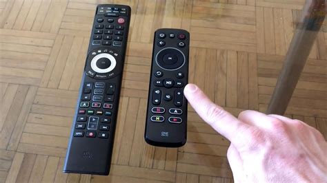 Universal Remote Control URC 7960 Smart Control Learning One For