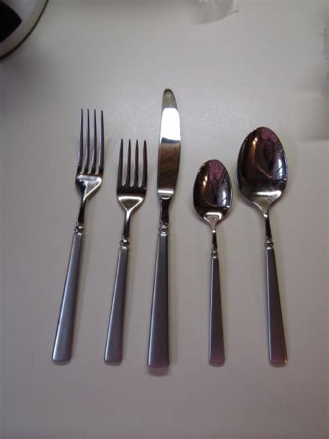 Oneida Flatware Easton Pattern