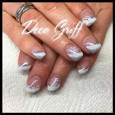 manucure en amande effet mat rose et gris Solid color nails