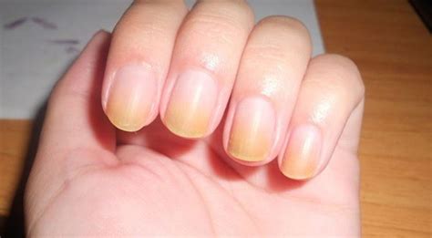 Lulu jaune citron / lemon yellow Vernis à ongles, Ongles, Ongles jaunes