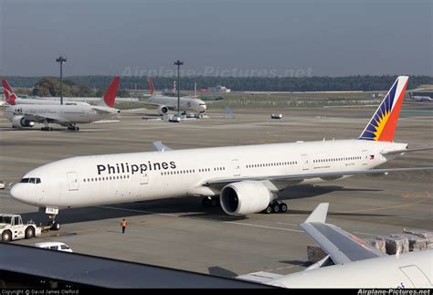 KLM Royal Dutch Airlines Boeing 777206(ER) (PHBQO) Photo 123555