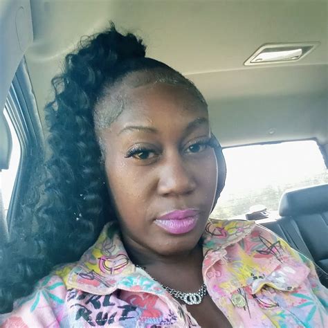 only johnson mia lady