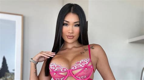 only martina fans chen