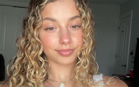 onlyfans booty emily