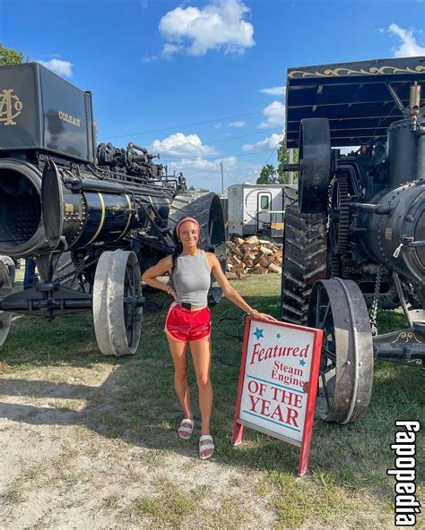 onlyfans farmer grayce
