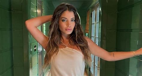 onlyfans flavia laos