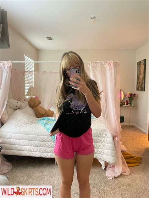 onlyfans rowsvee leaked