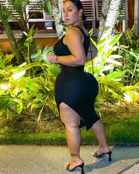 onlyfans selenecastle