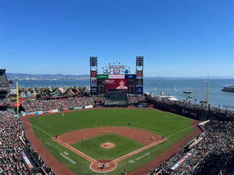 oracle park upper deck