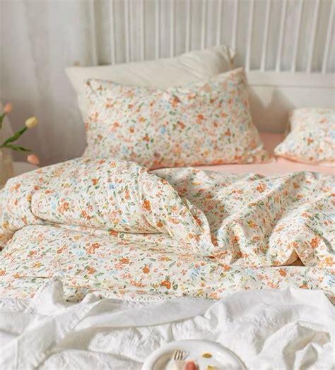 Orange Flower Comforter Set