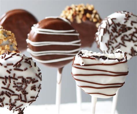Holiday OREO Cookie Pops MomDot