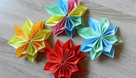 Origami Blume aus einem Bogen Papier - Faltanleitung für Tulpe