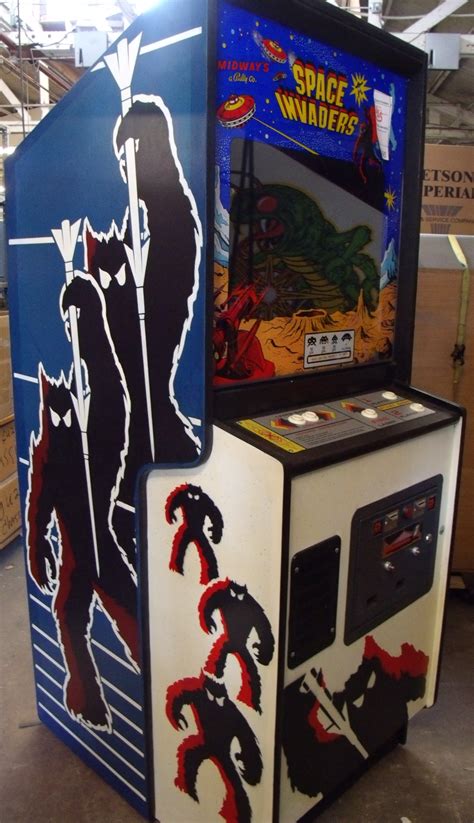 original space invaders arcade game