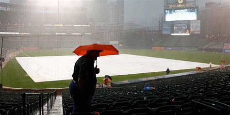 orioles game rain delay