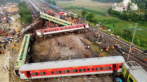 orissa train crash photos