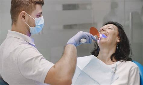 Orthodontist Clean Teeth