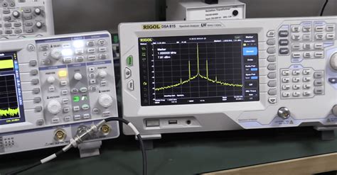 Oscilloscope With Spectrum Analyzer