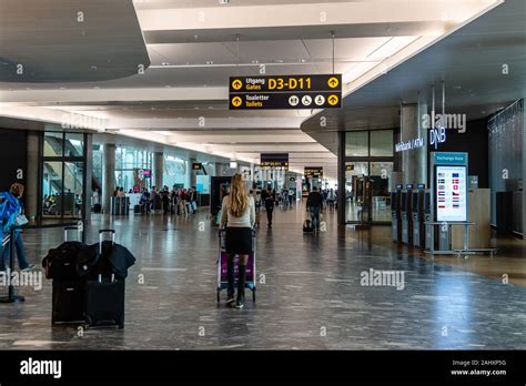 oslo airport gardermoen arrivals