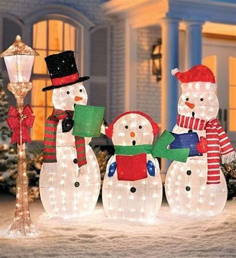 th?q=outdoor%20christmas%20decorations%20clearance