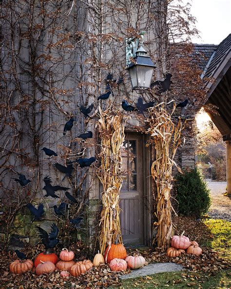 30+ Cool and Scary Outdoor Halloween Decor DIY Ideas Page 4 of 31