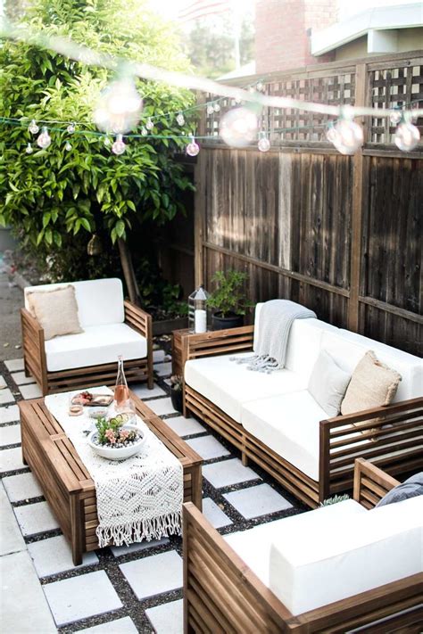 50 STUNNING OUTDOOR SEATING IDEAS FOR YOUR RELAXING SPACE Page 18 of 46