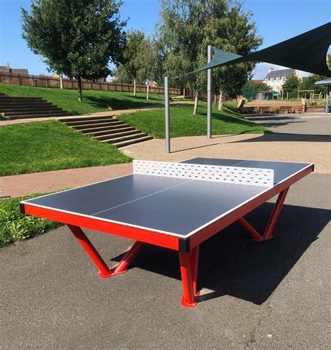 th?q=outdoor%20table%20tennis%20table