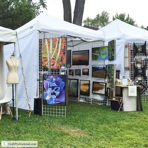 Outdoor Art Display Booth