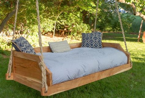 Outdoor Bed Swing Ideas