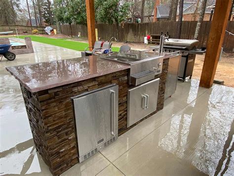 Outdoor Countertop Fridge
