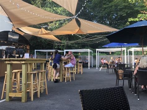Outdoor Dining Bernardsville Nj