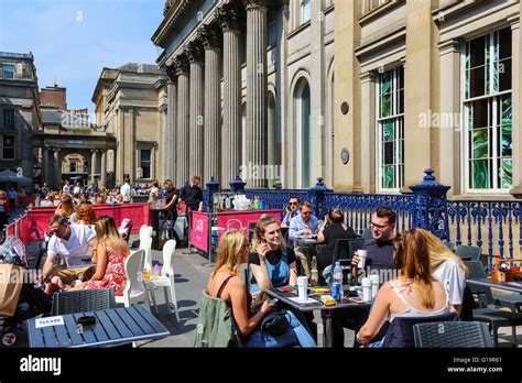 Outdoor Dining In Glasgow