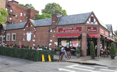 Outdoor Dining Jackson Heights
