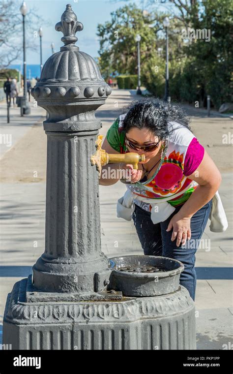 outdoor drinking barcelona