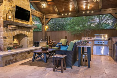 Outdoor Kitchen Plans With Fireplace
