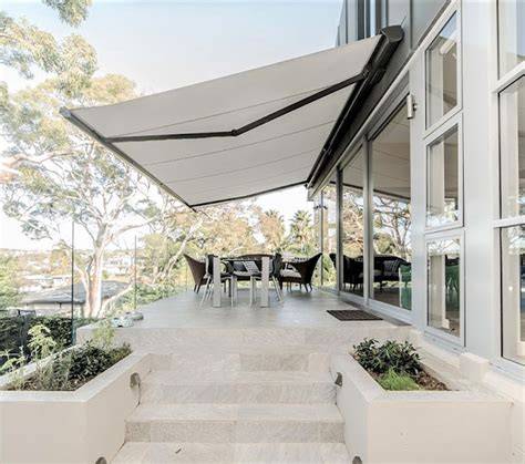 outdoor overhead awning