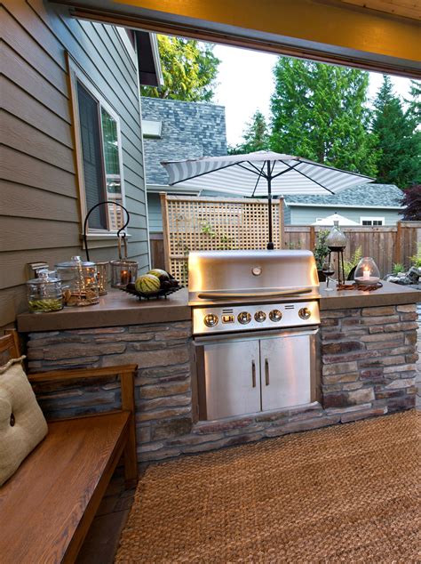 Outdoor Patio With Grill