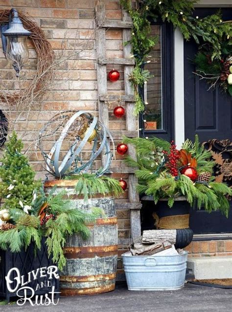 Outdoor Rustic Christmas Decorating Ideas