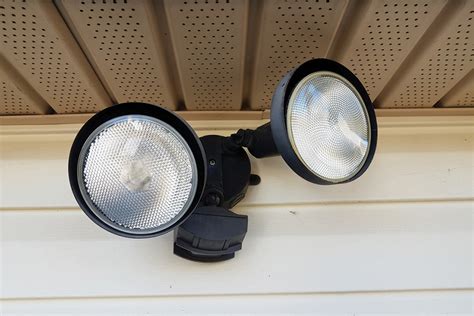 Outdoor Security Light Keeps Flashing