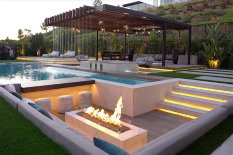 10 Stunning Outdoor Sunken Lounge Ideas for Your Backyard Oasis Decoholic