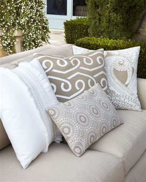 Outdoor Throw Pillows Neutral