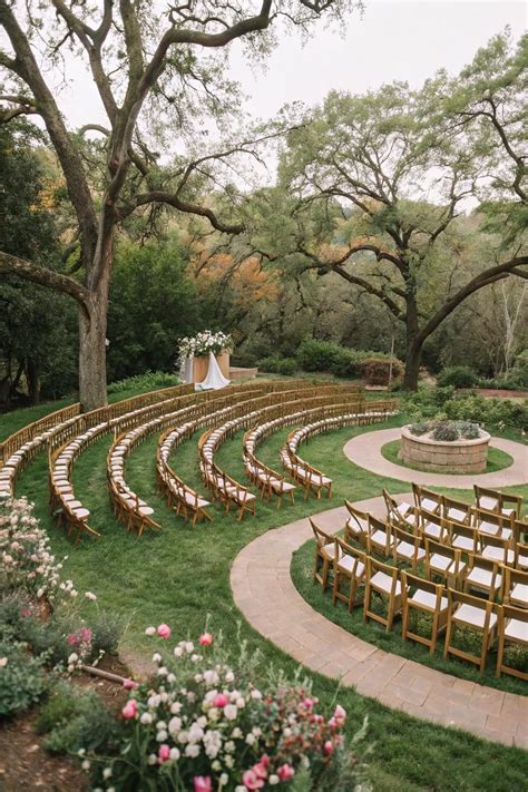 Outdoor Wedding Seating Ideas