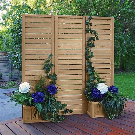 outdoor wood screen