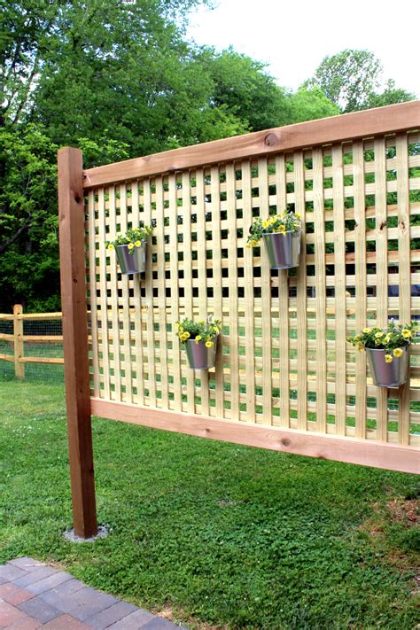 outdoor wood screen