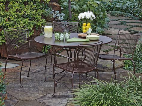 Outdoor Wrought Iron Dining