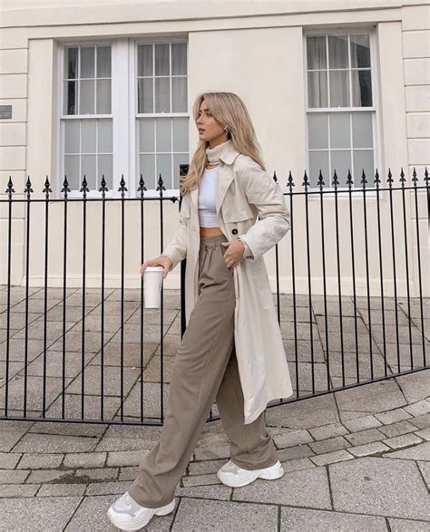 Outfit Aesthetic Beige