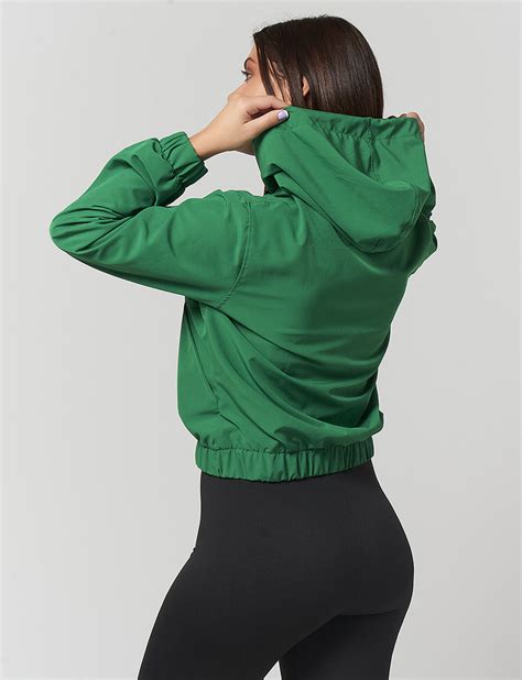 Outfit Con Chompa Verde