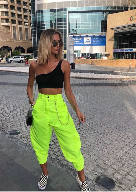 Outfits Neon Para Mujer