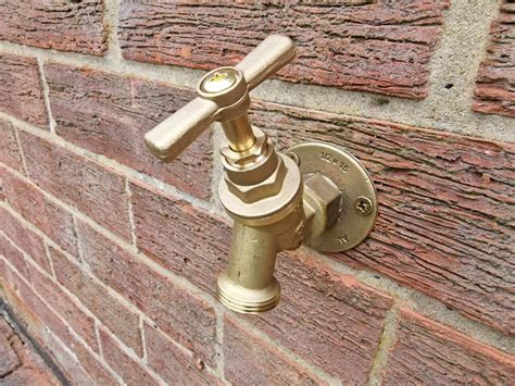 Outside Tap For Plastic Pipe