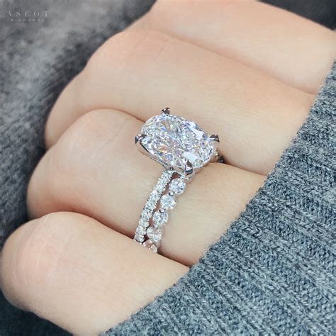 oval engagement rings 2.5 carat